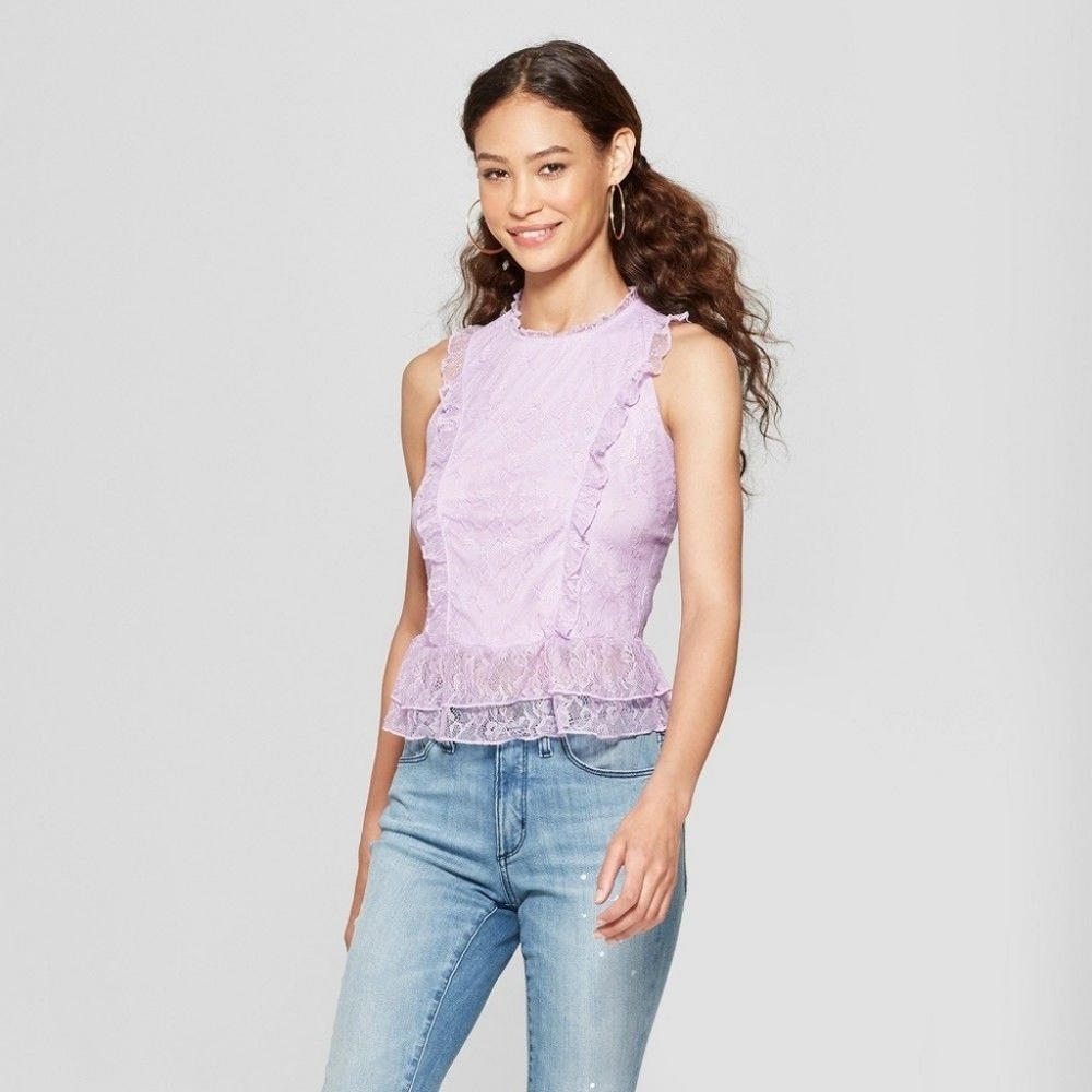 Juniors lace blouse